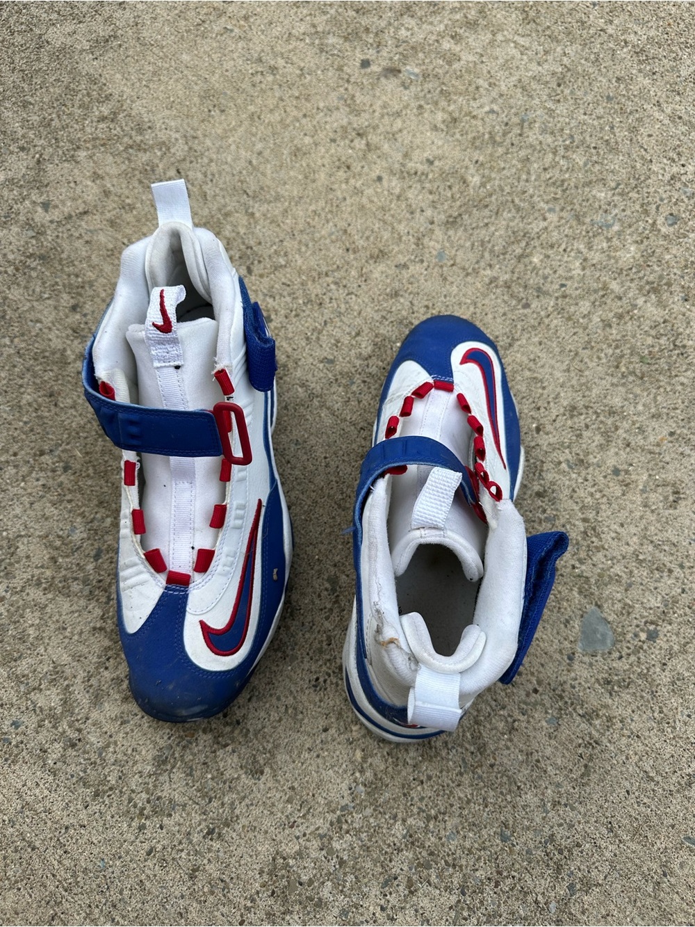 Nike Kids White, Blue & Red Strap Sneakers